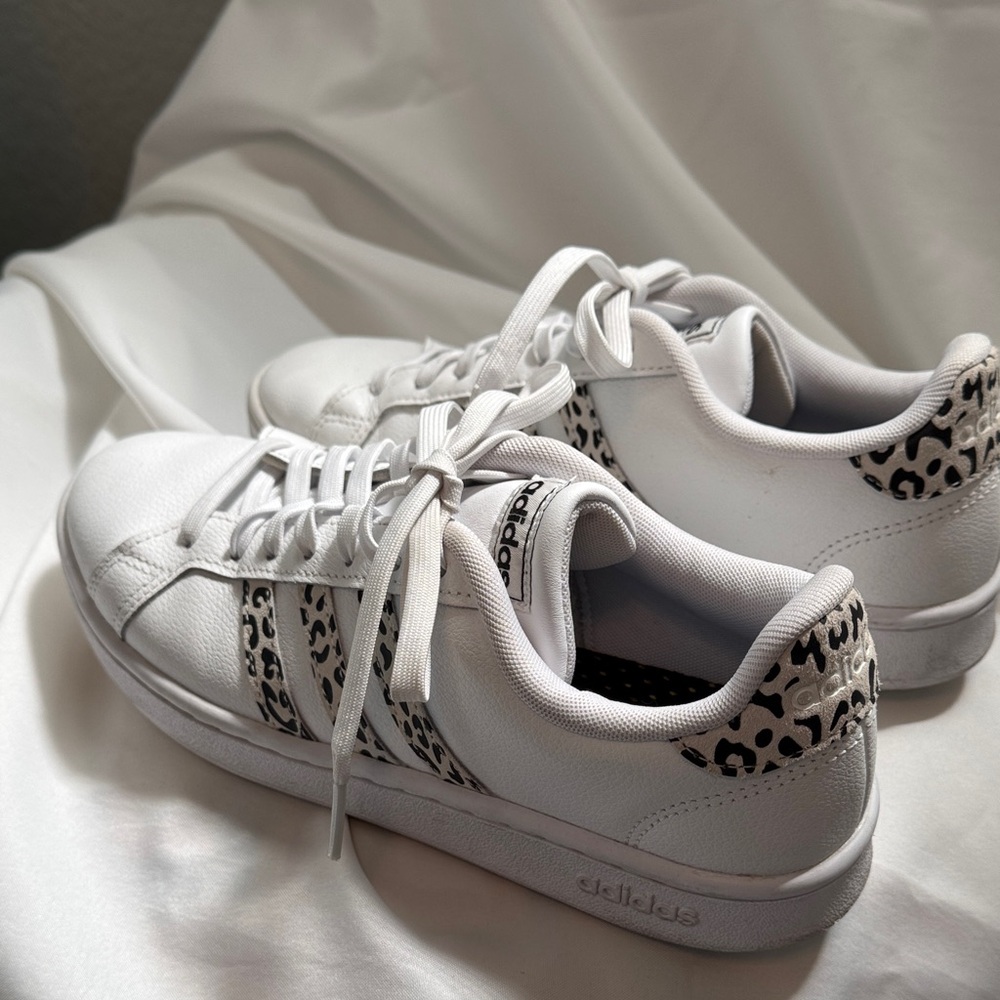 Adidas Grand Court Women's White Sneakers with Leopard Print Stripes 8